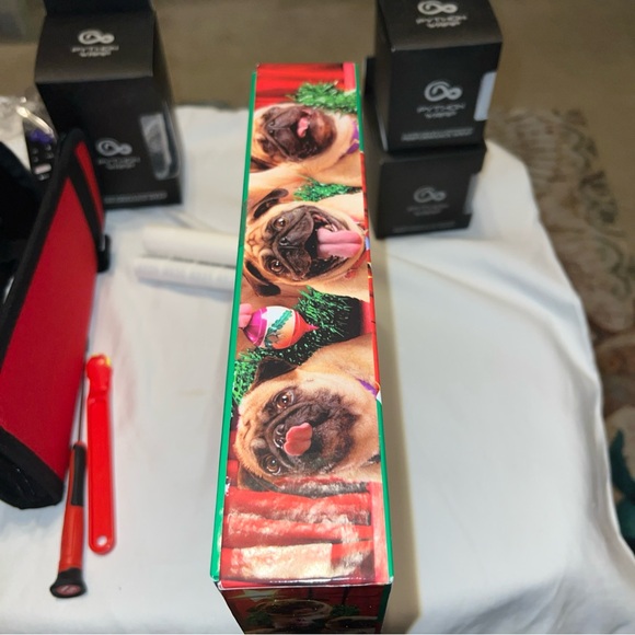 Merry Pug-Mas Christmas Holiday 300 Oversized Piece Jigsaw Puzzle Pug Dogs Ceaco - Picture 5 of 16